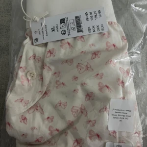 Hotpants - Hotpants från Gina Tricot storlek XL. Slutsåld modell. Testar sälja här innan retur. 