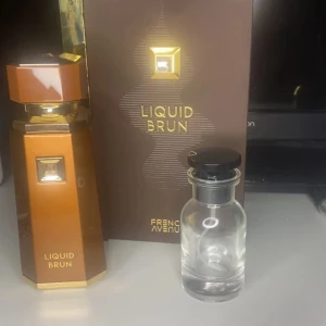 30ml  av liquid brun - Säljer 30ml av liquid brun för riktigt bra pris och gratis sample vid köp. 