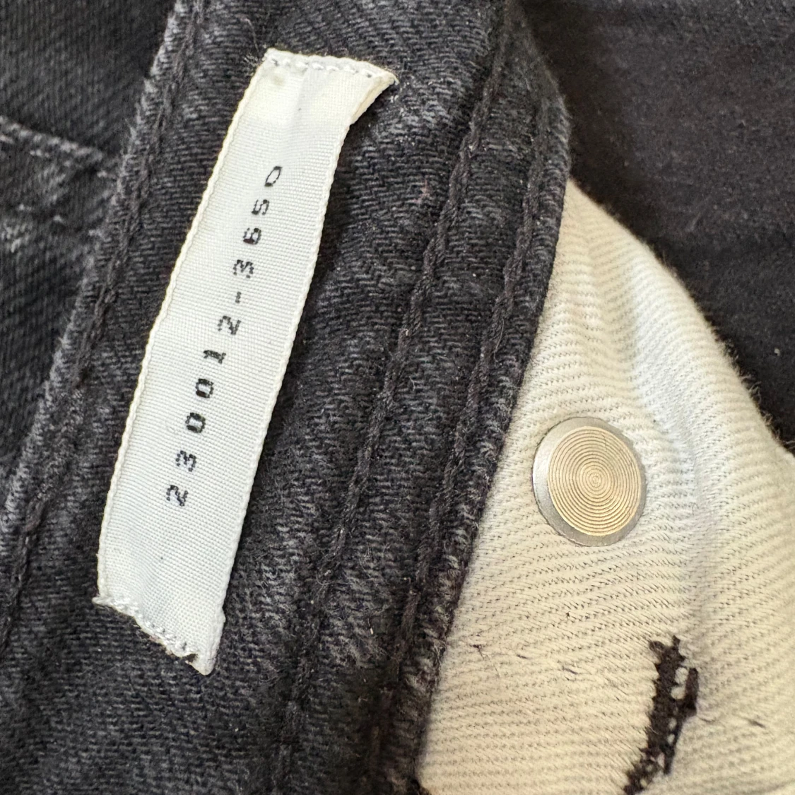 Svarta wide jeans från ARKET - 2