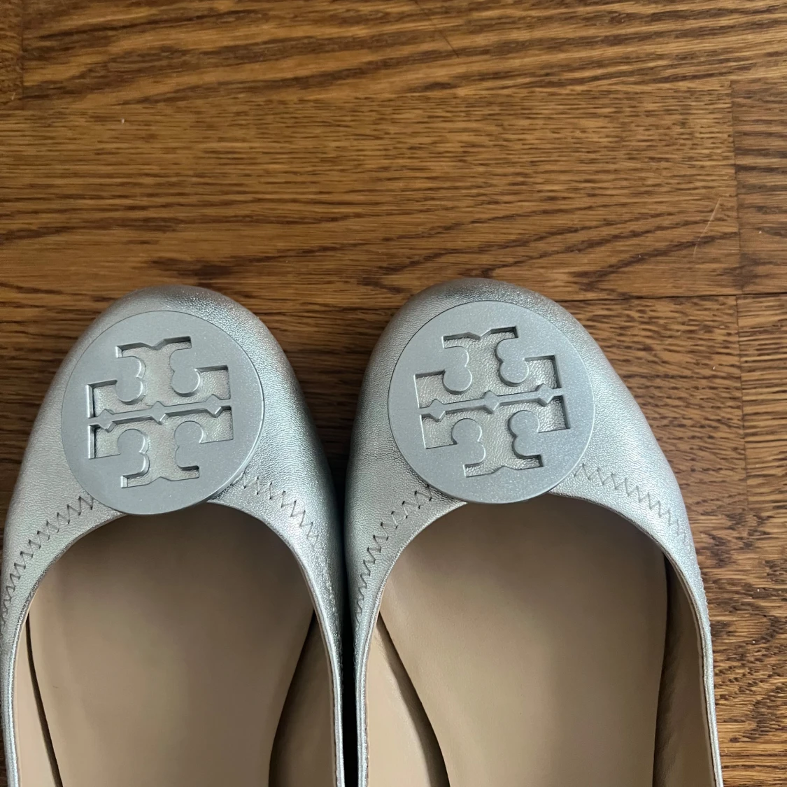 Silver ballerinaskor från Tory Burch - 2