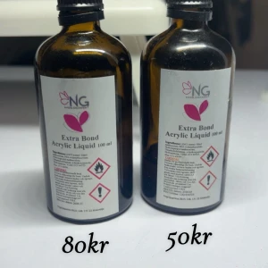 NG Extra Bond Acrylic Liquid  - Säljer två flaskor NG Extra Bond Acrylic Liquid, använder inte längre.