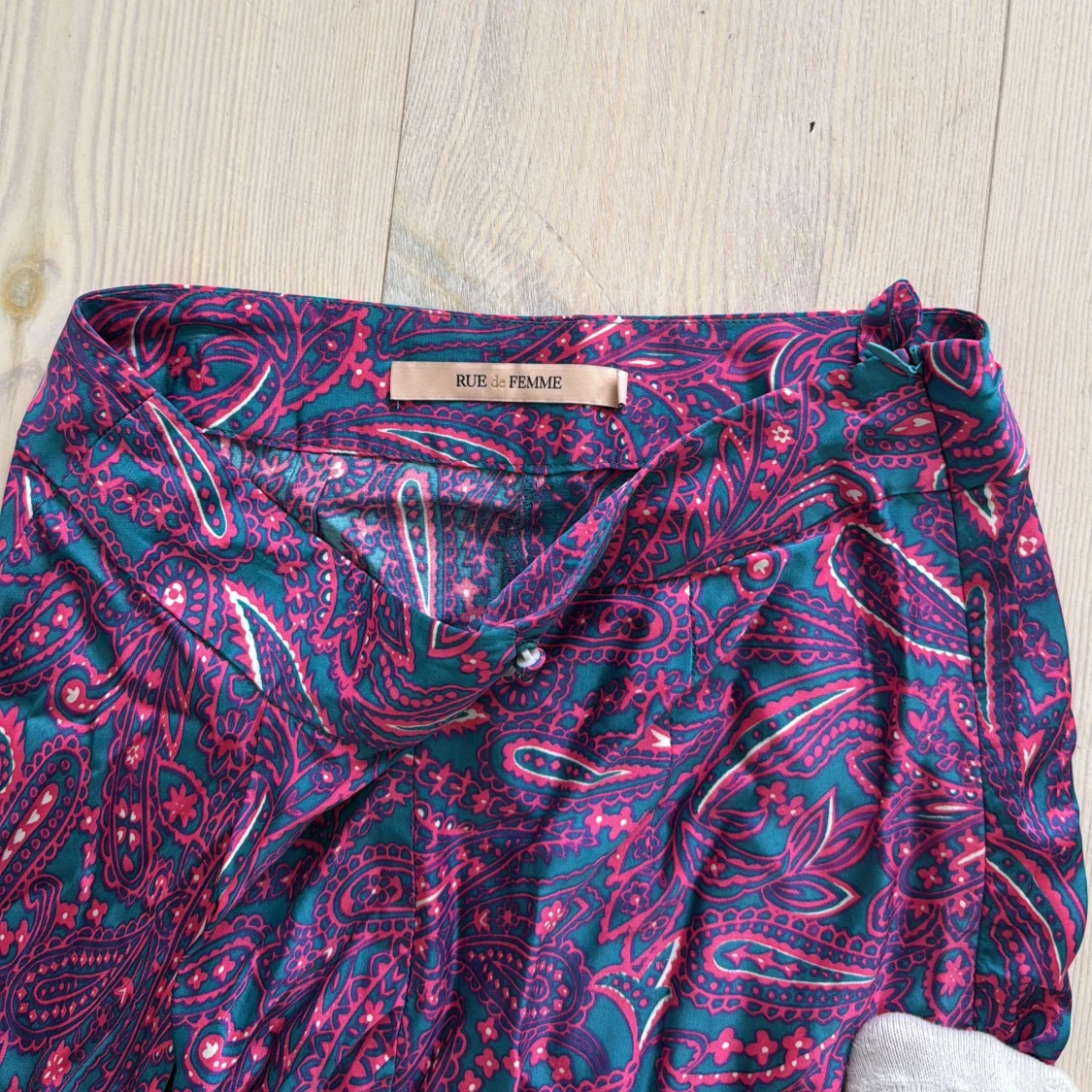 Paisleymönstrad långkjol Rue de Femme - 1