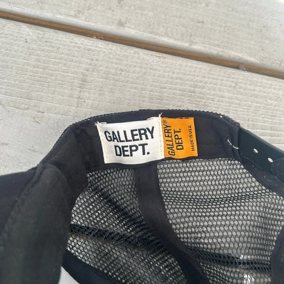 Svart truckerkeps från Gallery Dept. - 2