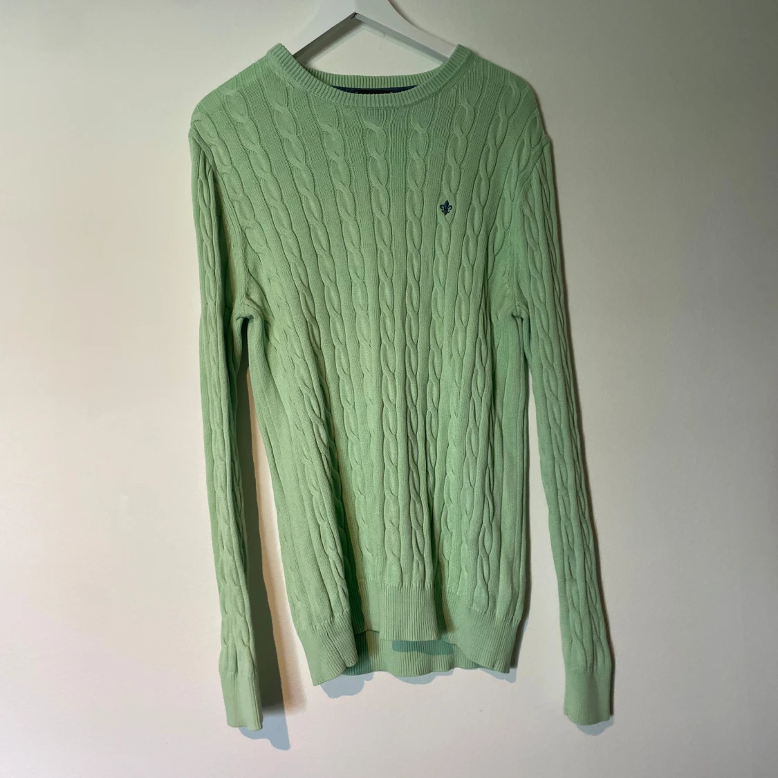 Ljusgrön kabelstickad tröja Morris
