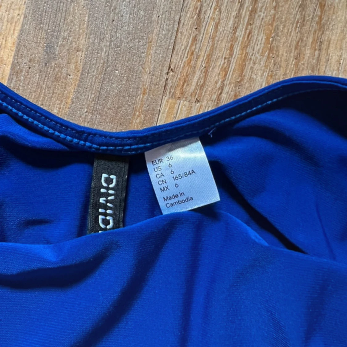 Blå ärmlös kortklänning från H&M - 2