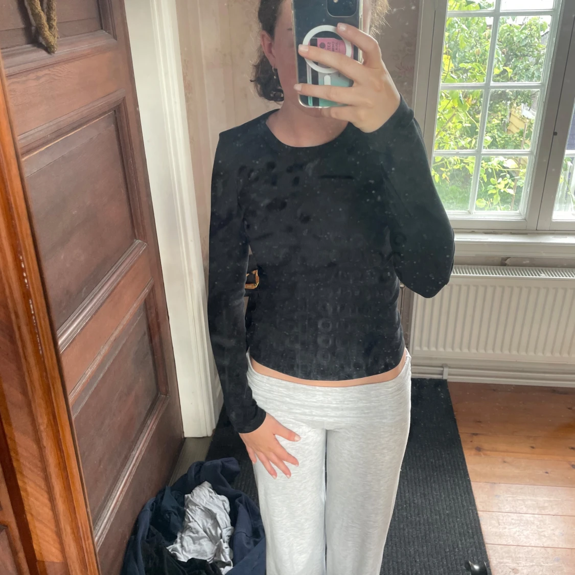 Svart långärmad topp i slim fit