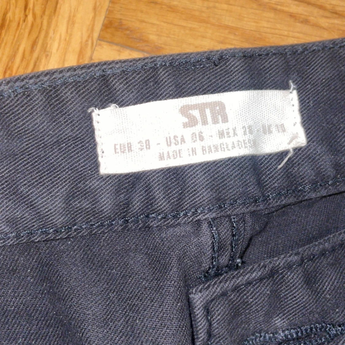 Svarta cargopants från asos - 3