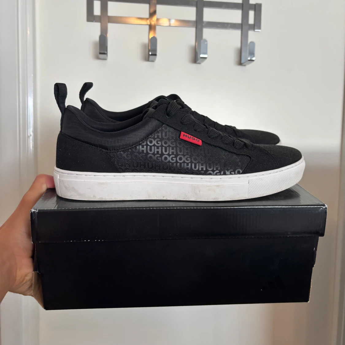 Svarta skor från Hugo Boss