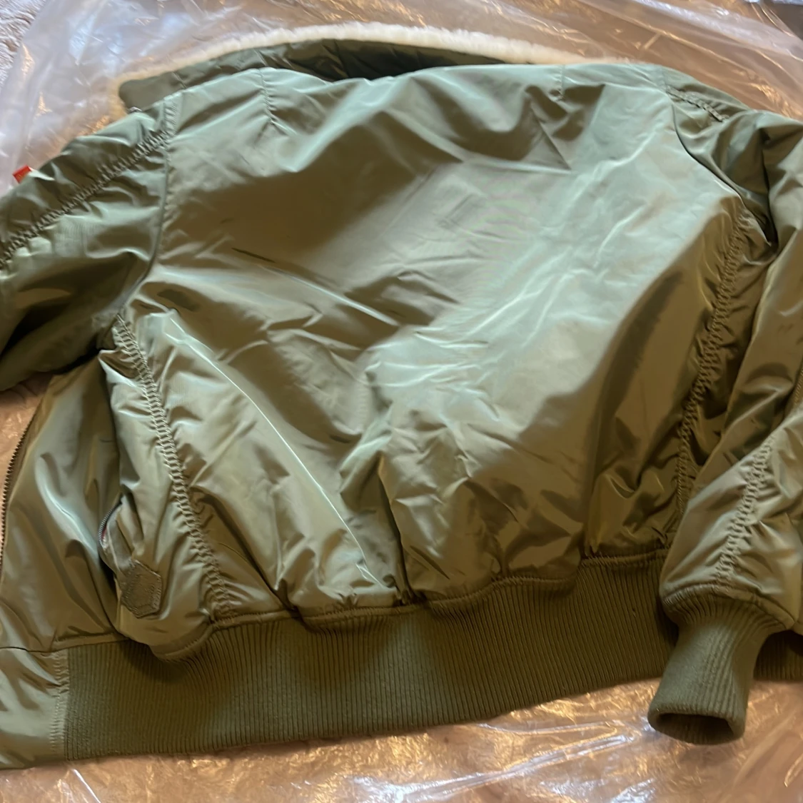 Alpha Industries grön bomberjacka S - 4