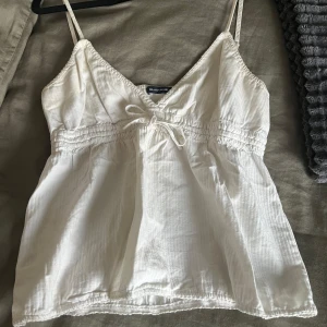 Brandy Melville topp  - Knappt använd slutsåld!