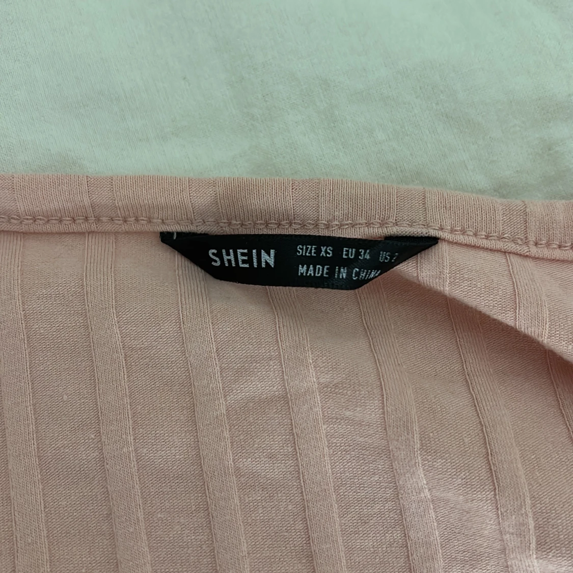 Croppad rosa kofta från SHEIN XS - 3