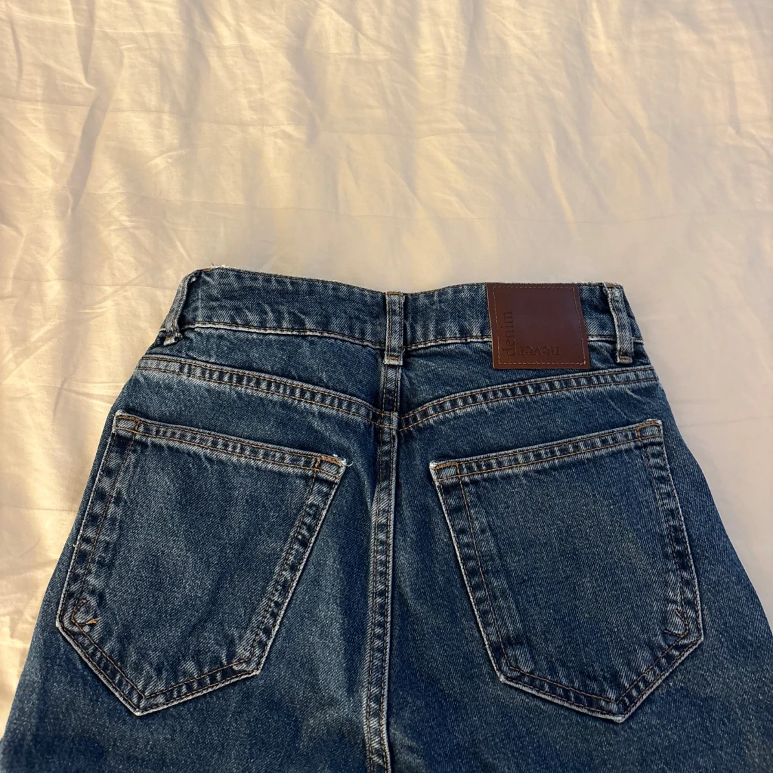 Blå wide jeans från bikbok  - 2