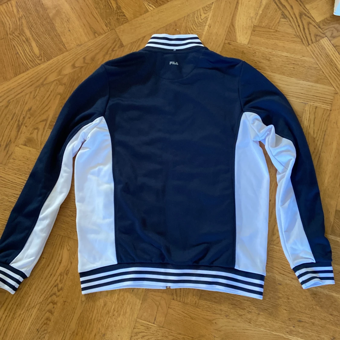 Blåvit track jacket från FILA, M - 4