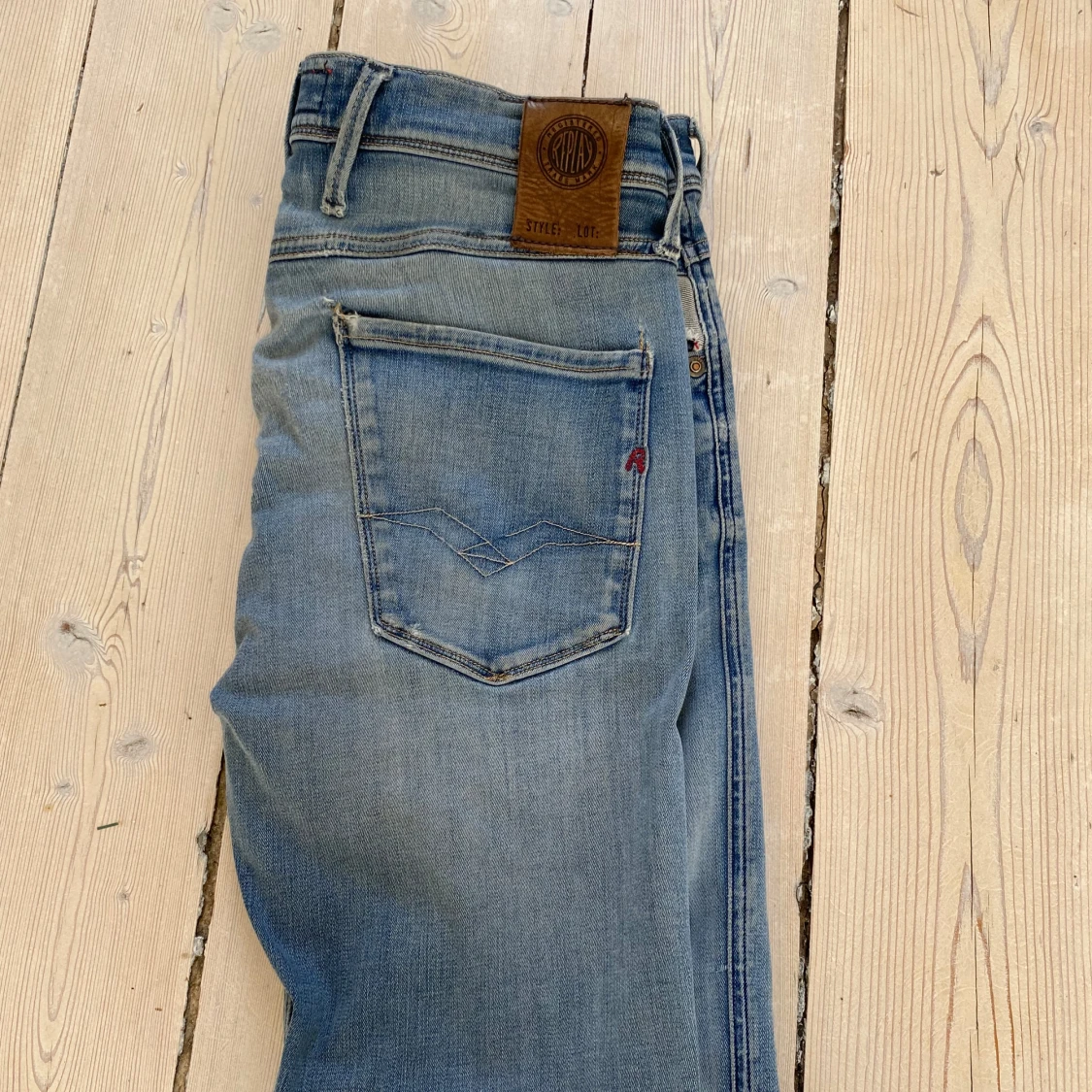 Replay Anbass ljusblå jeansbyxor - 3