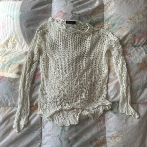 stickad topp - sparsamt använd 