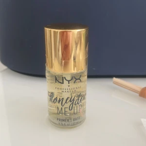 NYX Honey Dew Me Up Primer - NYX Honey Dew Me Up Primer oanvänd!! Köpt för 200kr