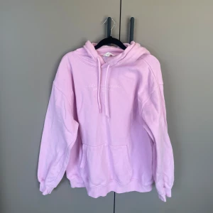 Hoodie - Jättefin, hör av dig för fler bilder!