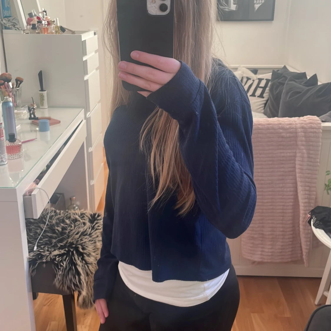 Marinblå huvtröja från hollister - 1