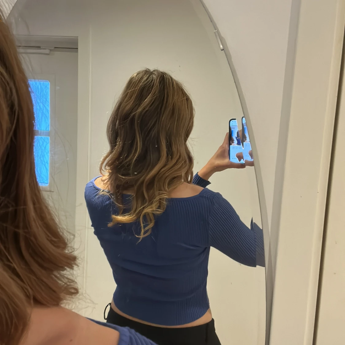 Blå ribbad croppad topp från H&M - 1