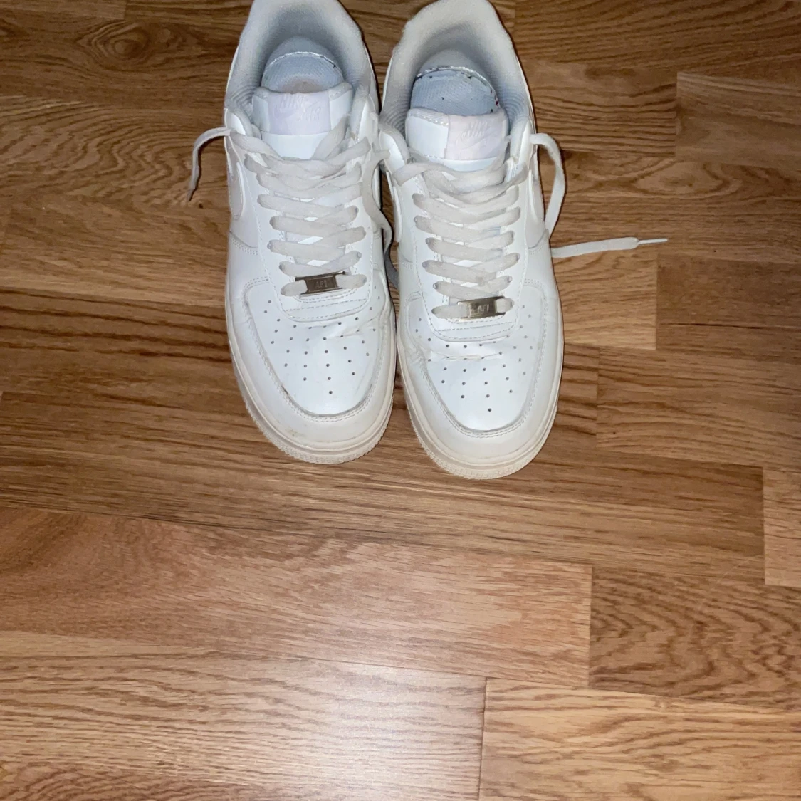 Vita Nike Air Force 1 sneakers