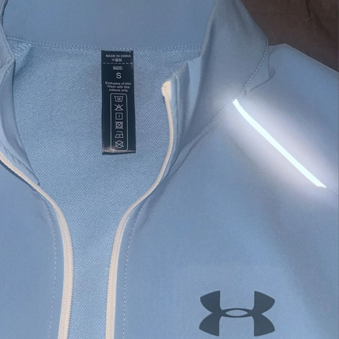 Ljusblå tröja från Under Armour  - 2