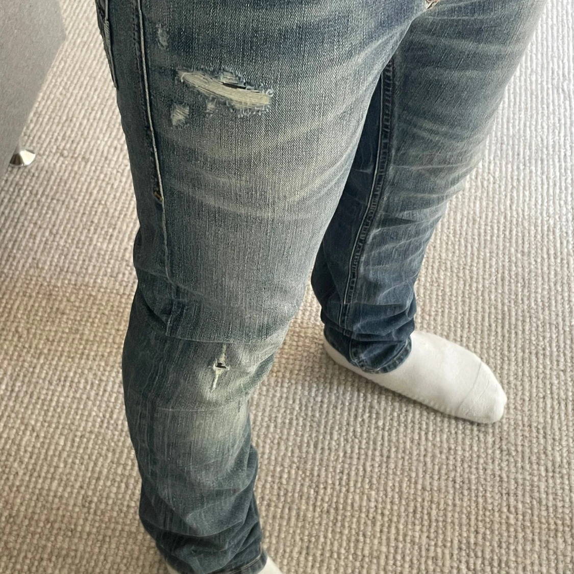 Blå slitna jeans från Diesel - 2