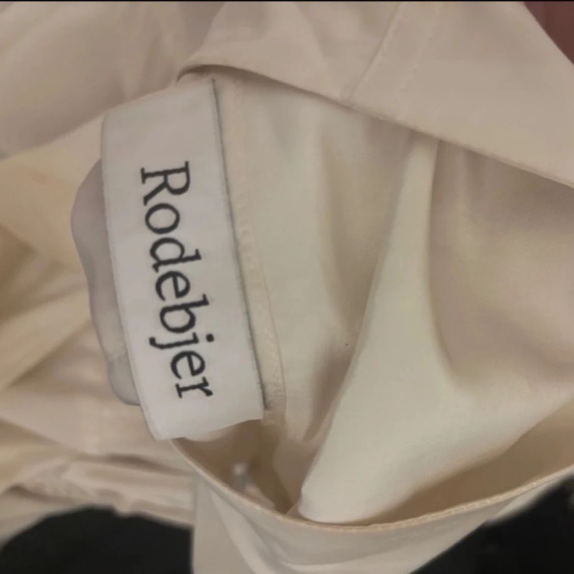 Vit oversized tröja från Rodebjer - 1