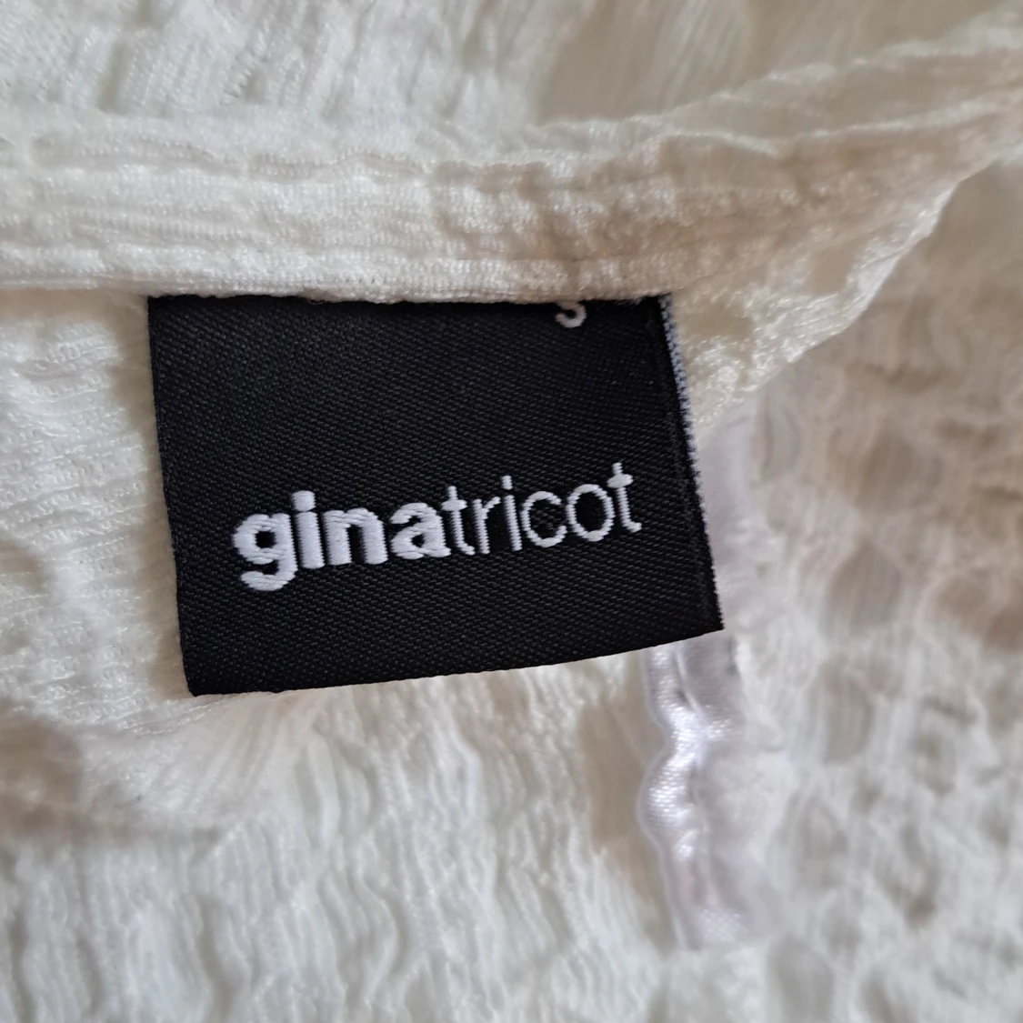 Vit bolerotopp från Gina Tricot - 2