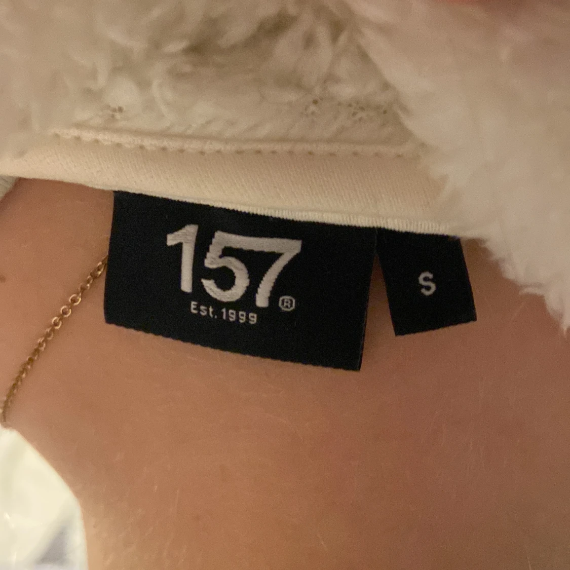 Vit teddyjacka från 157 - 2