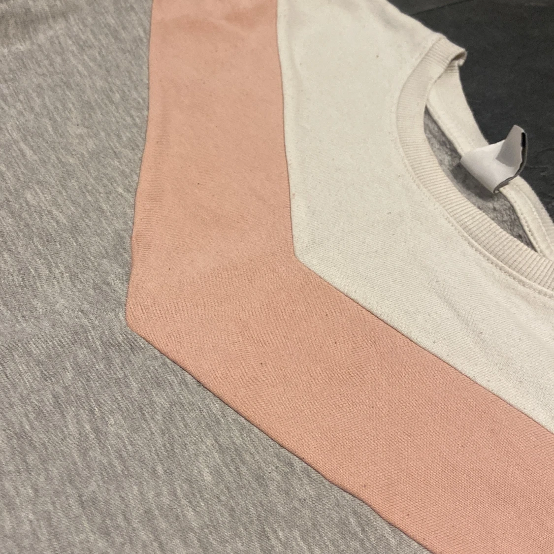 Grå långärmad tröja med knyt från Lindex - 3