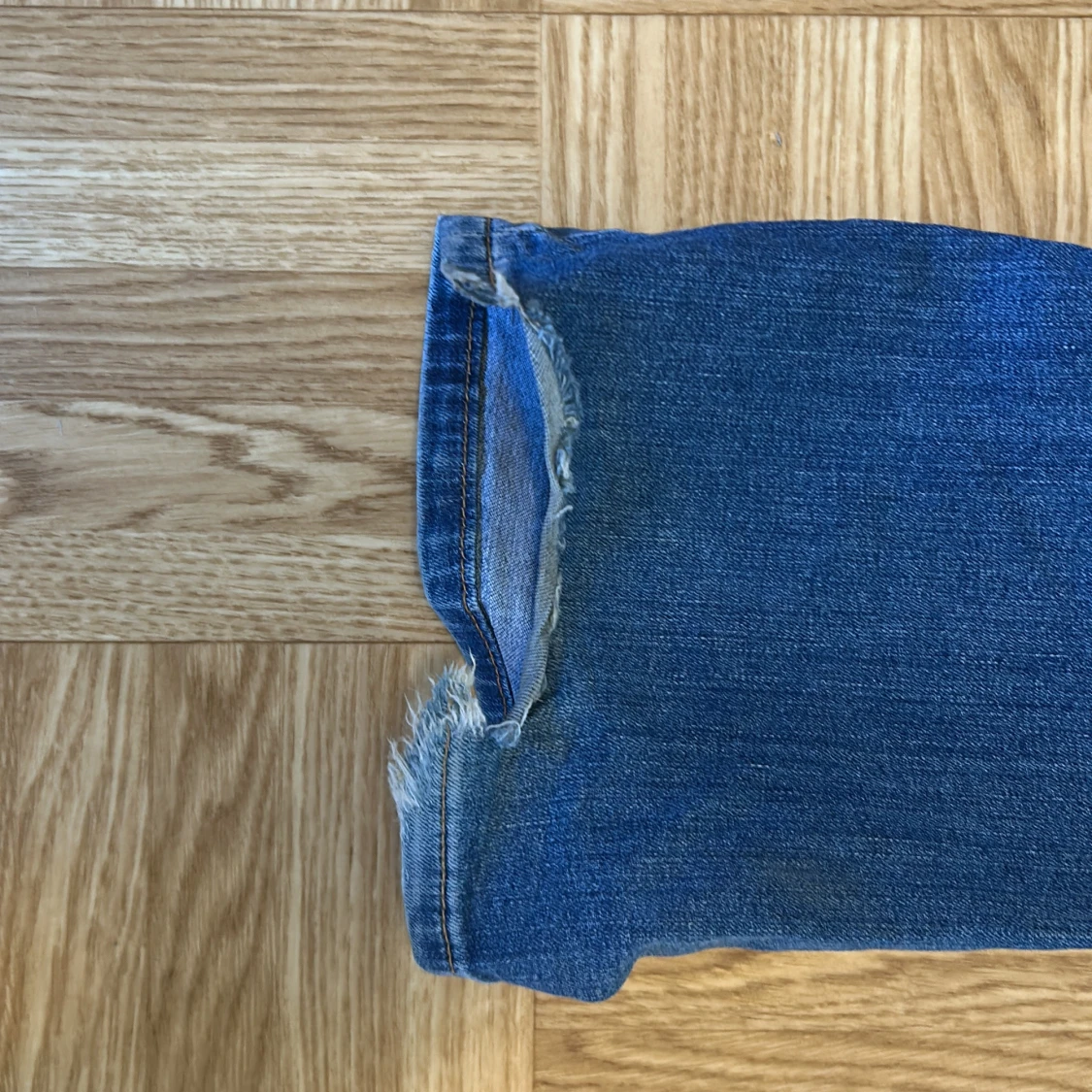 Blå bootcut jeans - 2