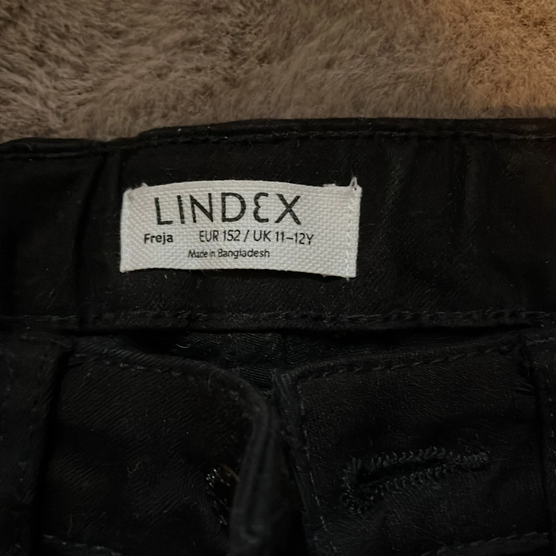 Svarta bootcut jeans från Lindex - 1