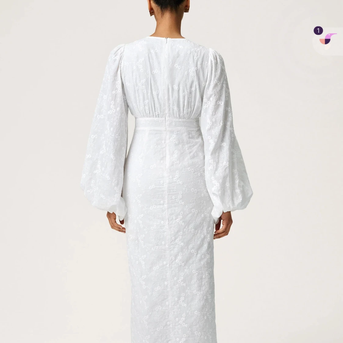 Vit långklänning med puffärmar - 2