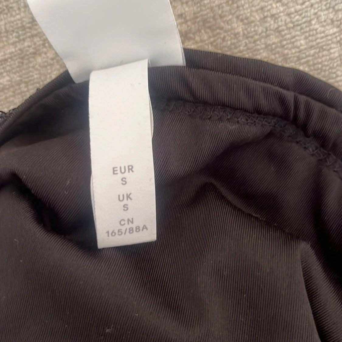 Svart paljett-tubtopp med smala band - 2