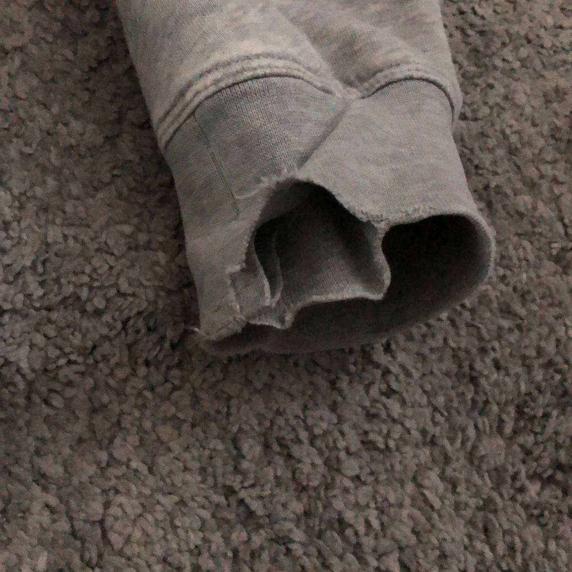 Ljusgrå hoodie från Sail Racing L Passar M  - 4