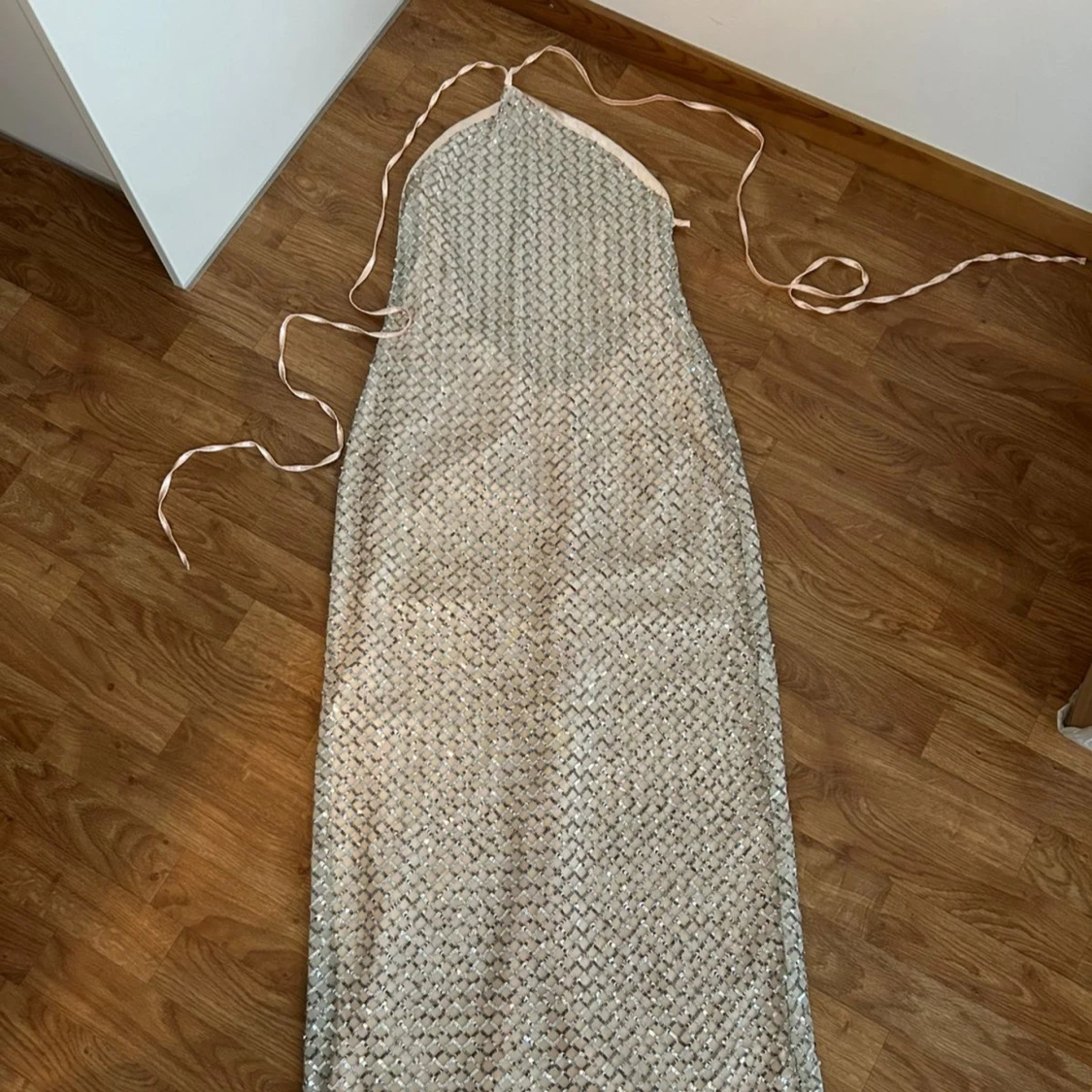 Champagnefärgad långklänning Hazel - 3