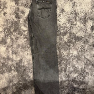 Nudie jeans  - Skit snygga nudie jeans i storlek 33/34 (Griddy Jackson) 