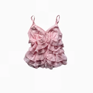 Rosa topp - Så fin rosa topp. Det är samma modell som den svarta på sista 2 bilderna.🪽❣️
