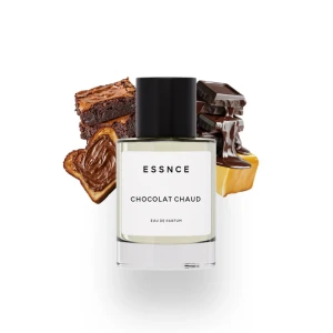 ESSNCE Chocolat Chaud Eau de Parfum - Upptäck ESSNCE Chocolat Chaud, en Eau de Parfum som fångar den rika och krämiga doften av varm choklad. Flaskan är elegant och enkel med en svart kork och en klar glasflaska som visar den gyllene vätskan inuti. Perfekt för chokladälskare som vill bära en söt och lockande doft.