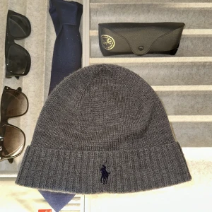 Polo Ralph lauren mössa - Ralp lauren mössa i bra skick inga defekter ny pris ca 650k  