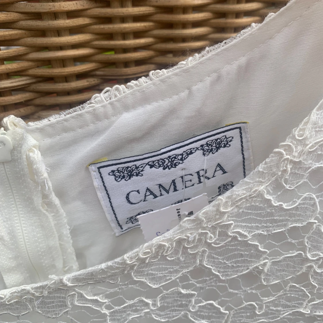 Vit spetsklänning från Camera - 3