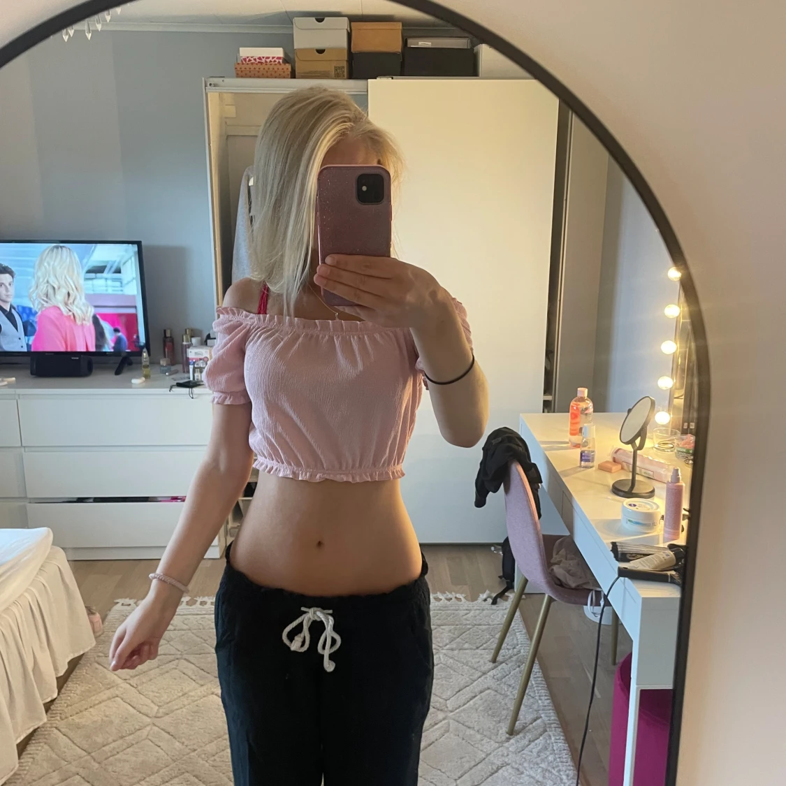 Ljusrosa croppad topp från H&M Divided - 1