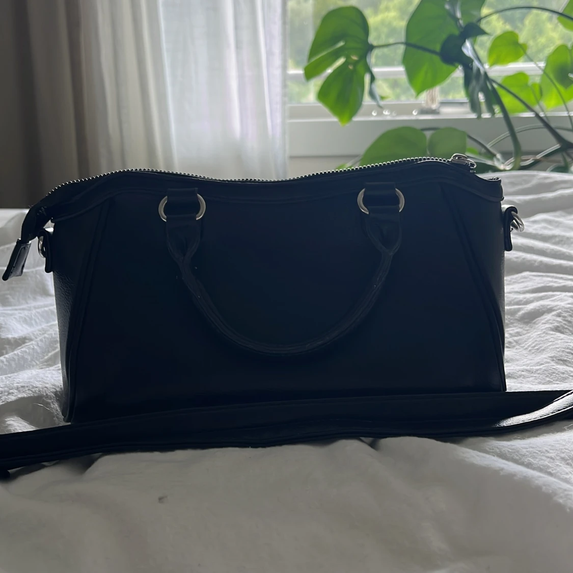 Svart handväska från Primark - 1