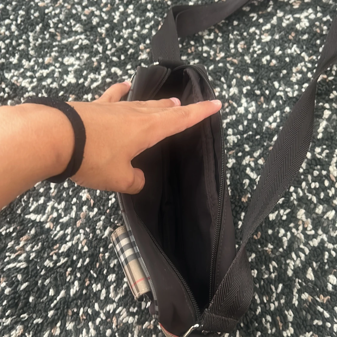 Brun axelväska från Burberry - 2