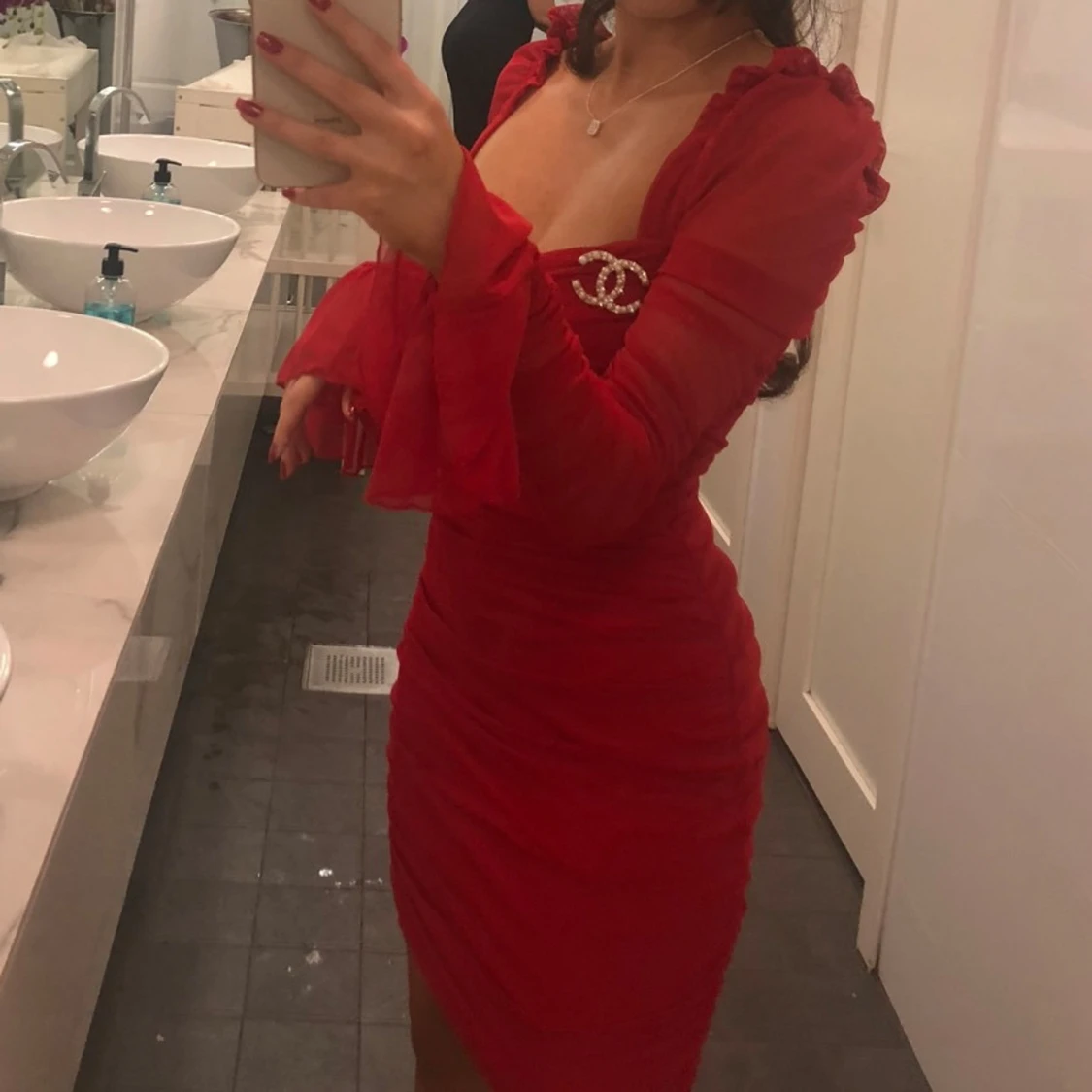 Röd klänning  - 1