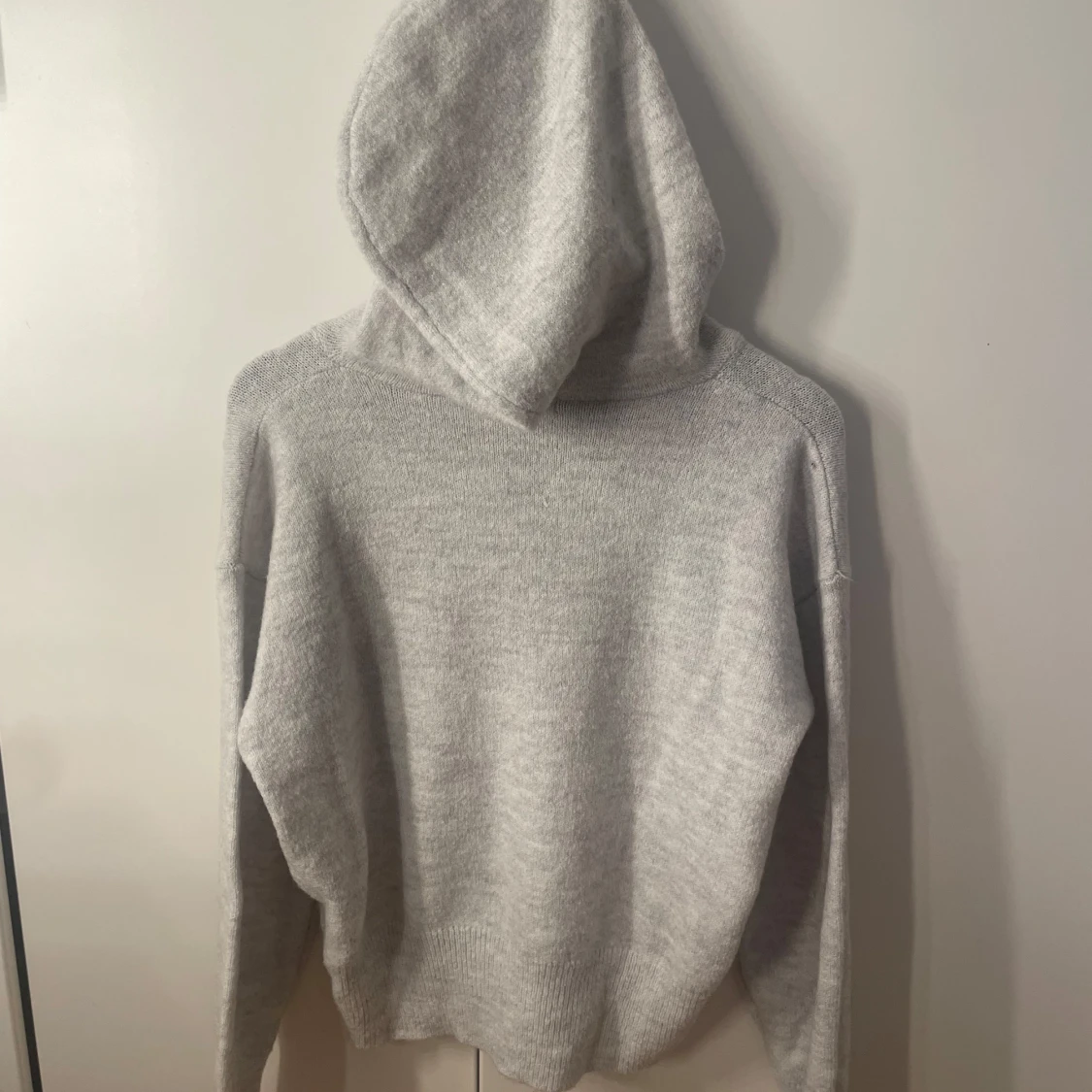 stickad tröja med luva❣️ - 3