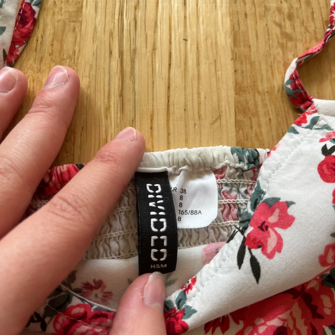 Vit blommig sommarklänning H&M Divided - 2