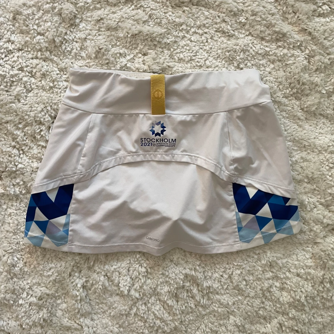 Vit konståkningskjol från Loop Sport - 1