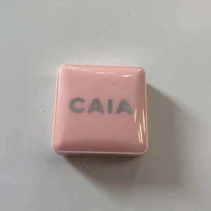 CAIA bush - Blush från Caia, osäker vilken färg☺️