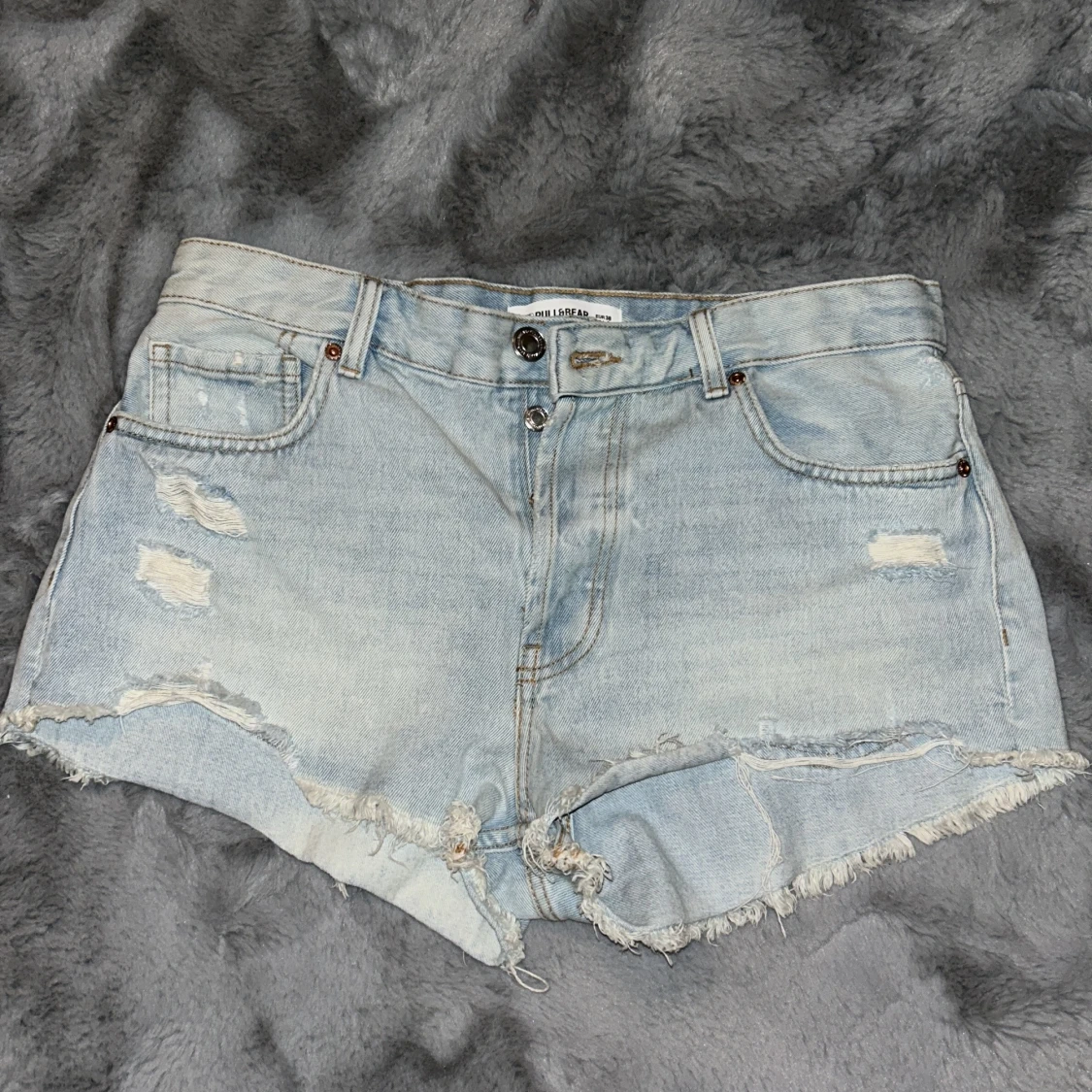 Ljusblå jeansshorts från Pull&Bear